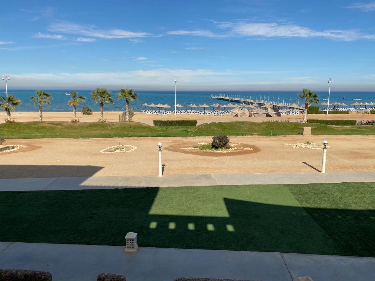 Porto Sokhna Royal Sea & Pool View Aparthotel Ain Sukhna Exterior foto