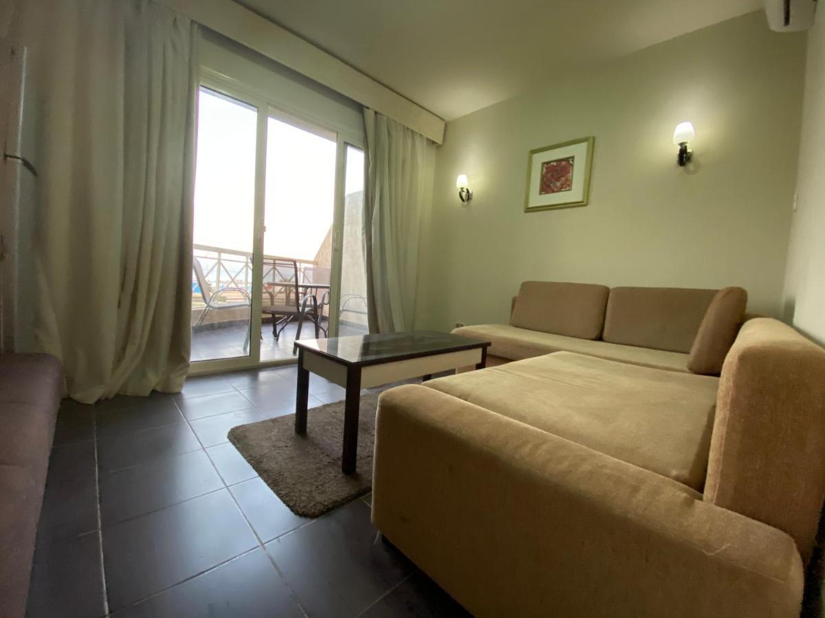Porto Sokhna Royal Sea & Pool View Aparthotel Ain Sukhna Exterior foto