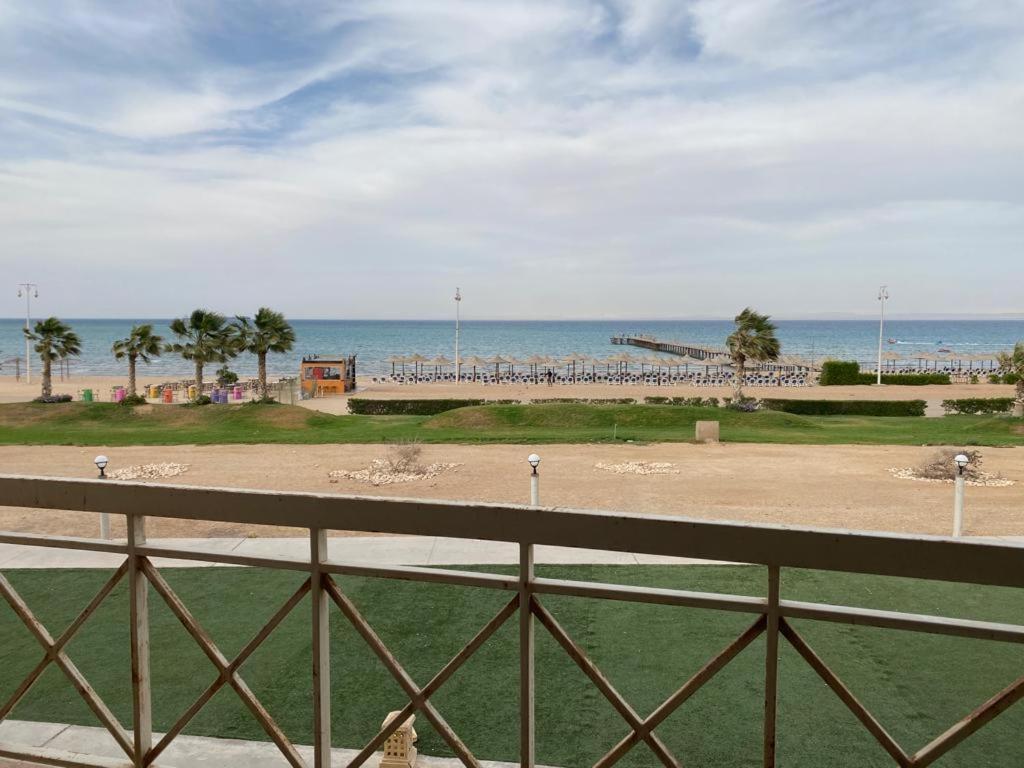 Porto Sokhna Royal Sea & Pool View Aparthotel Ain Sukhna Exterior foto