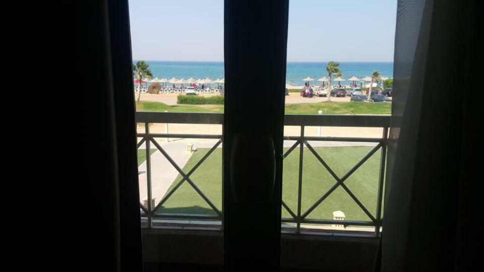 Porto Sokhna Royal Sea & Pool View Aparthotel Ain Sukhna Exterior foto